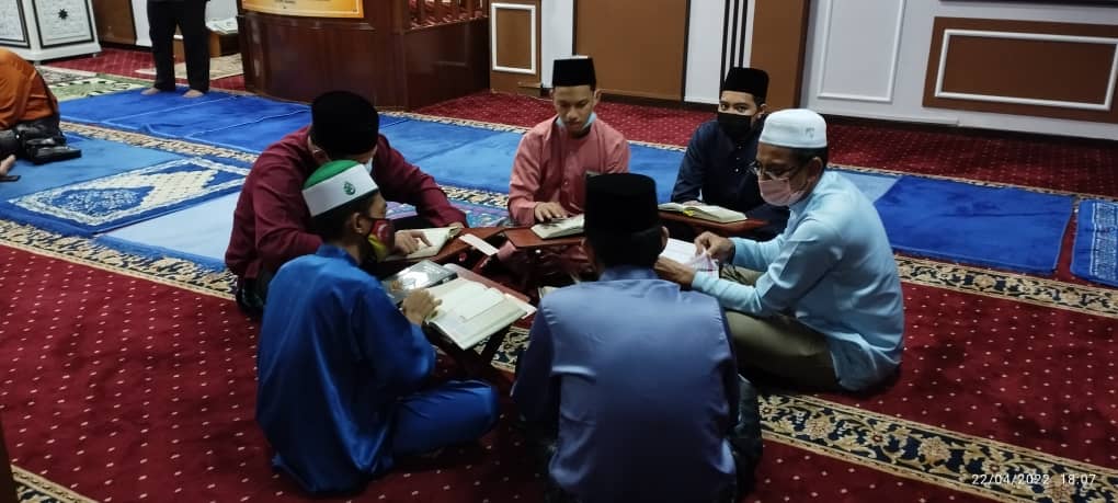 Program Ramadan dan Tadarus Bersama OKU dan Asnaf Tahun 2022 3