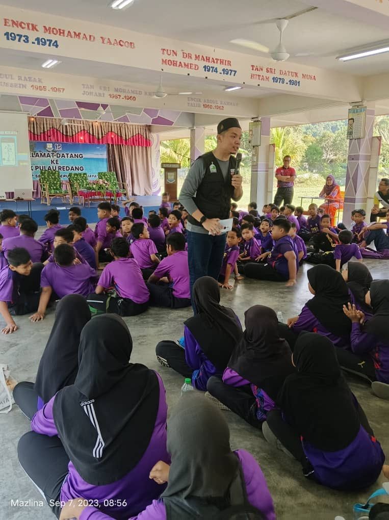 Ziarah Tautan Kasih dan Program Motivasi SDK JAKIM Bersama Pelajar Sekolah Kebangsaan Pulau Redang 4