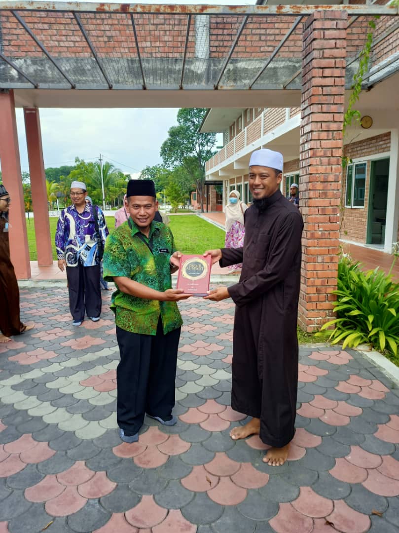 Advokasi Dasar Pendidikan Tahfiz Negara Di Zon Tengah 9