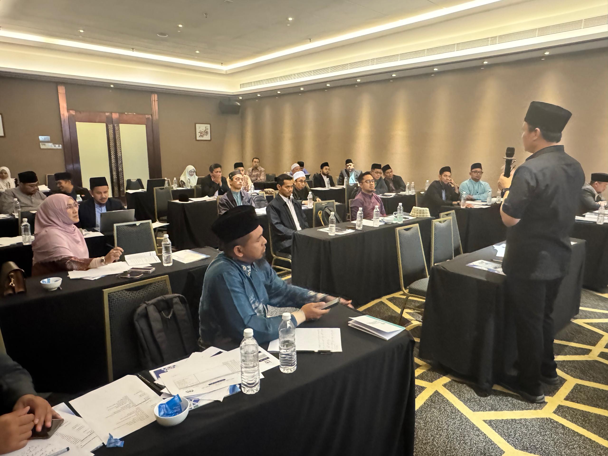 Program Rintis Kursus Kompetensi Hakim Pelapis Mthqk Siri 2 02