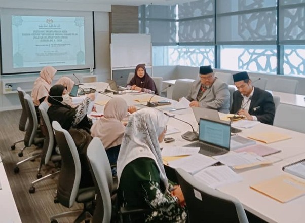 Kunjungan Pengarah Bahagian Pengurusan Perundangan Tanah 03