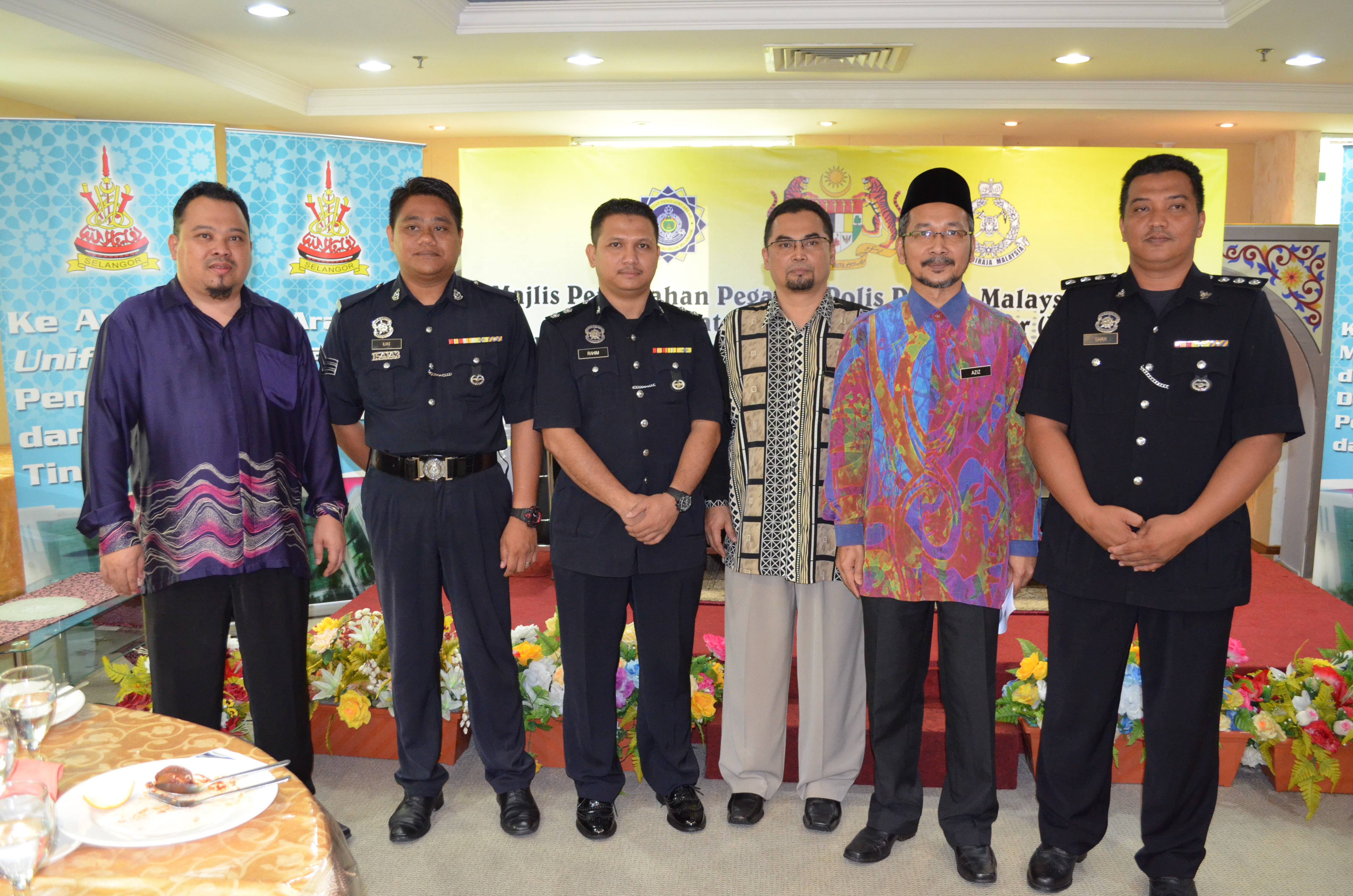 penyerahan polis jais 2016 10