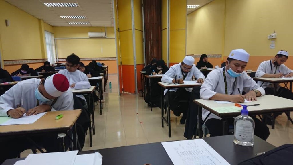 Keputusan Peperiksaan Semester Enam Diploma DQ 2021 6