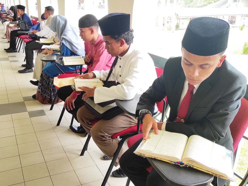 Calon pelajar baharu Program Pensijilan JAKIM IIUM selesai sesi temu duga 4