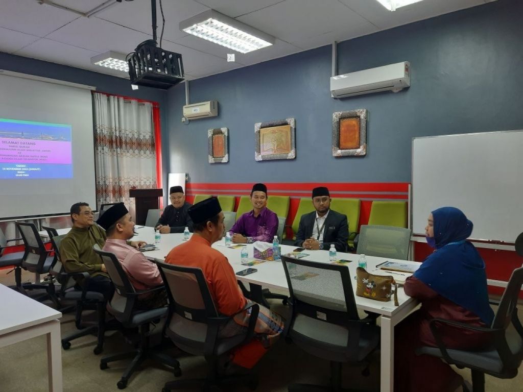DQ ADAKAN LAWATAN 6