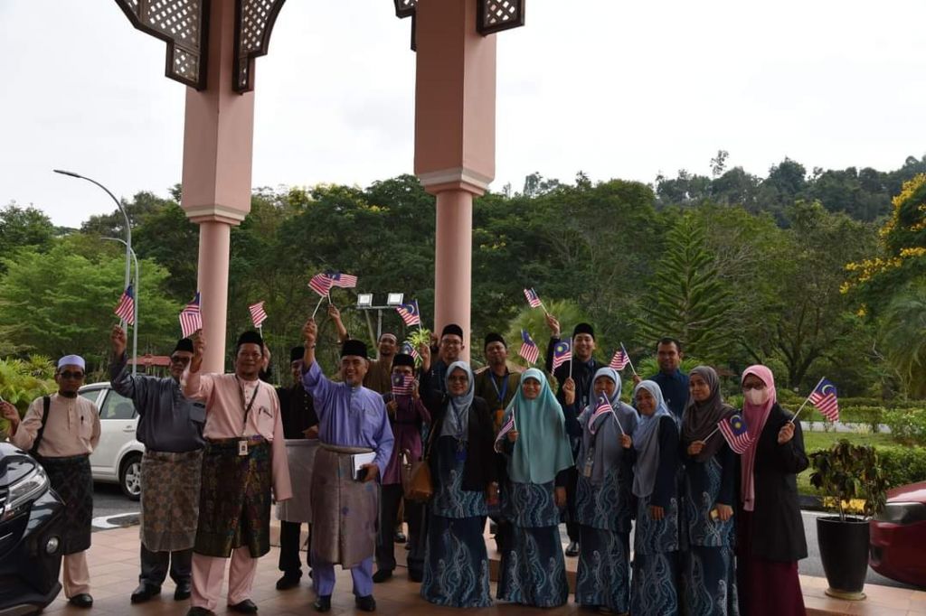 Perhimpunan Pelajar Bersama Pengarah Sempena Bulan Kemerdekaan 9