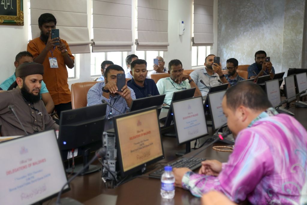 LAWATAN KERJA DELEGASI DARI NEGARA MALDIVES KE DQ 04