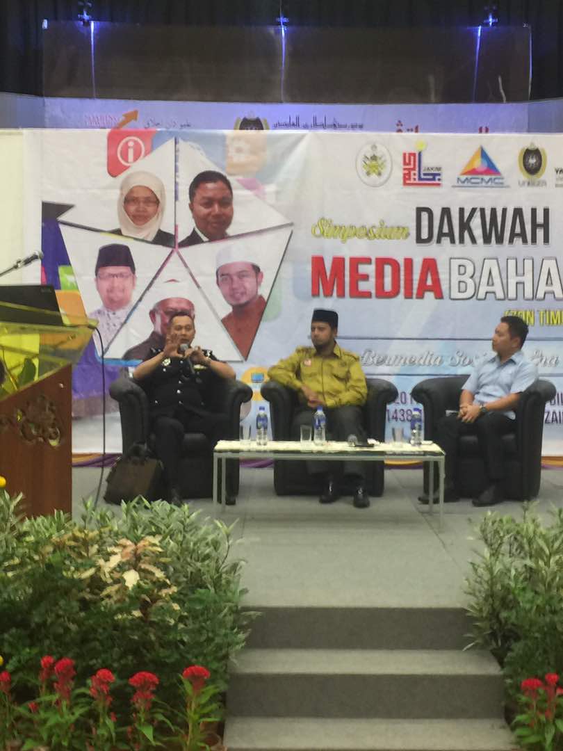 simposium media baru timur 5