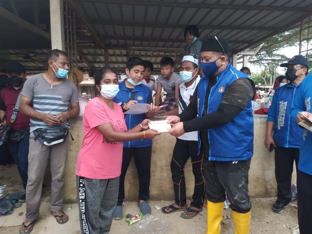 Program Pasca Banjir Skuad Musaadah Keluarga Malaysia Agensi Di Bawah YBM Di Daerah Mentakab 4