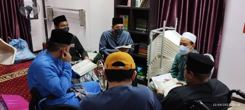 Program Ramadan dan Tadarus Bersama OKU dan Asnaf Tahun 2022 10