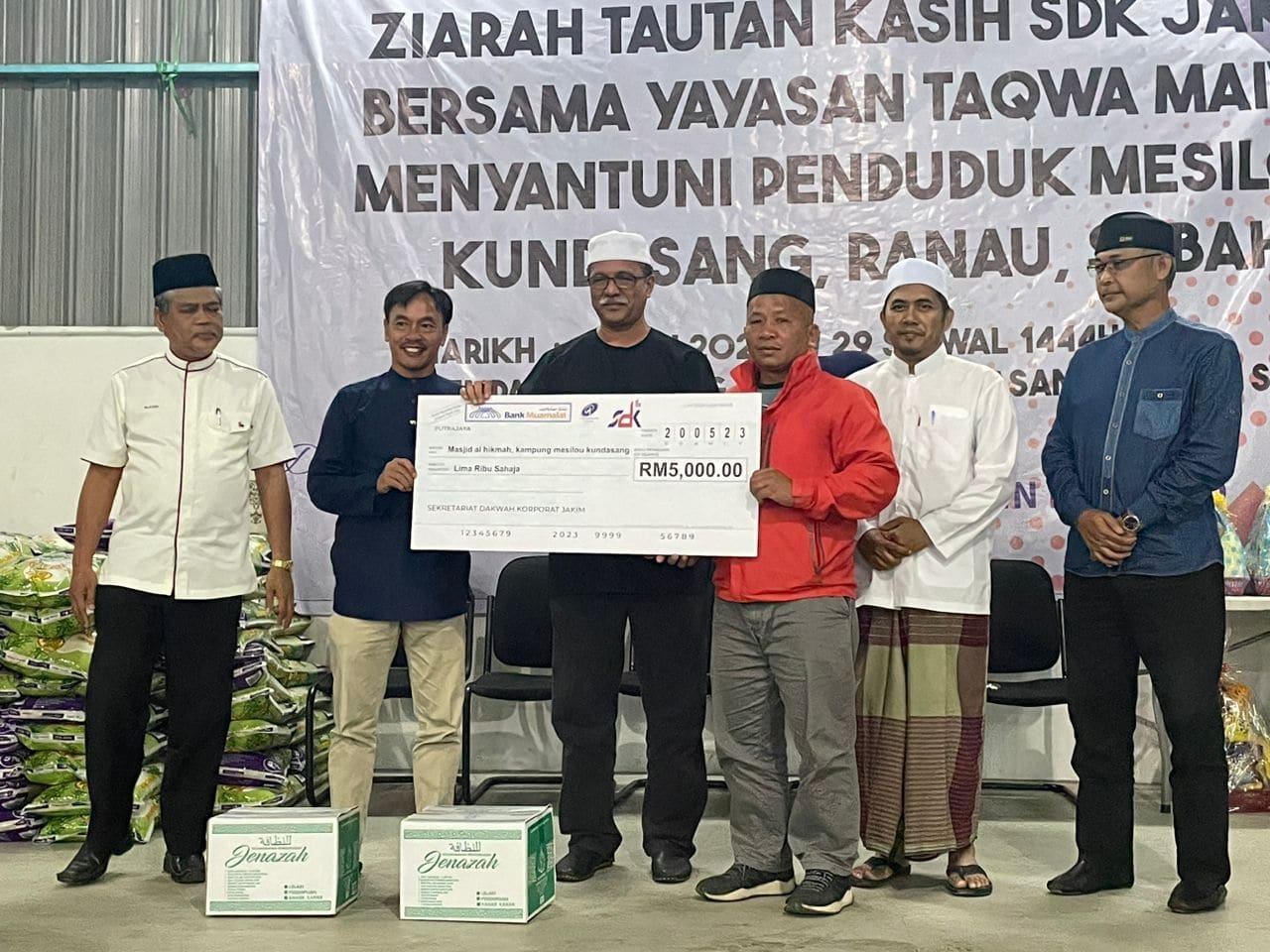 Tautan Kasih Menyantuni masyarakat Di Mesilou Sabah 3