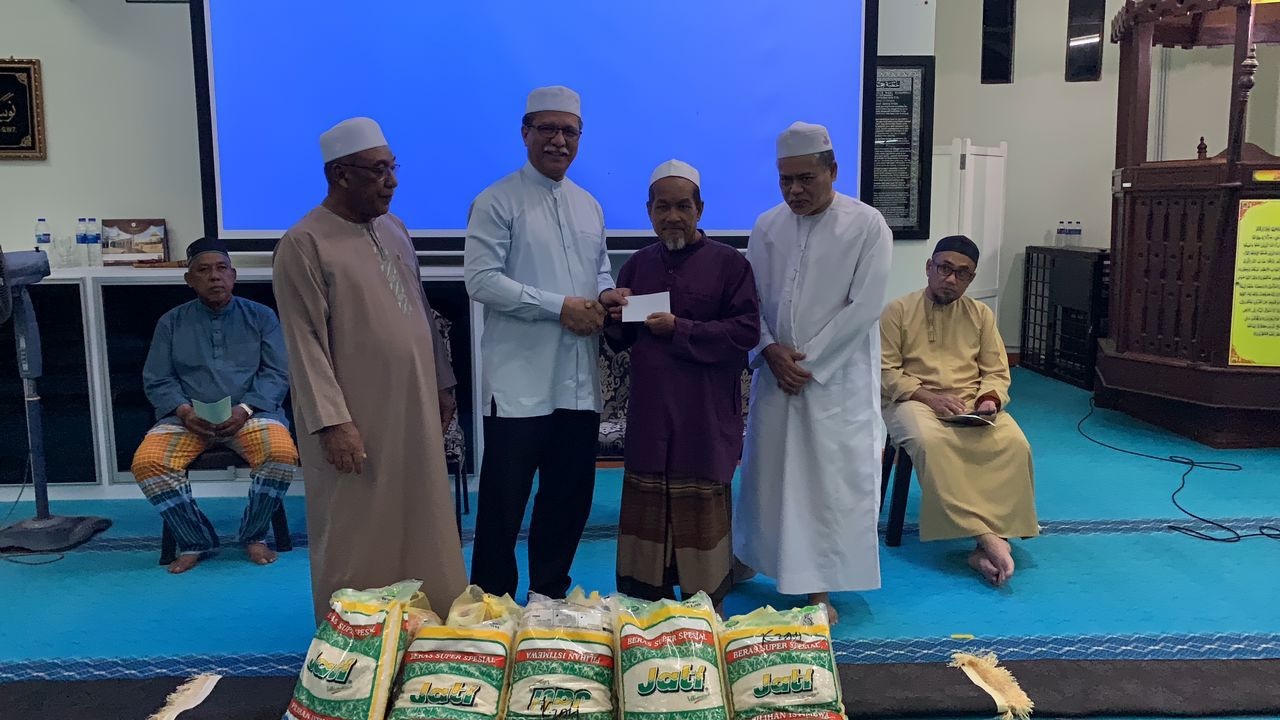 Ziarah Tautan Kasih SDK JAKIM Menyantuni Penduduk Pulau Redang 2