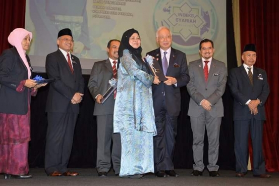 Majlis Penghargaan Penyelidikan Indeks Syariah Malaysia 8