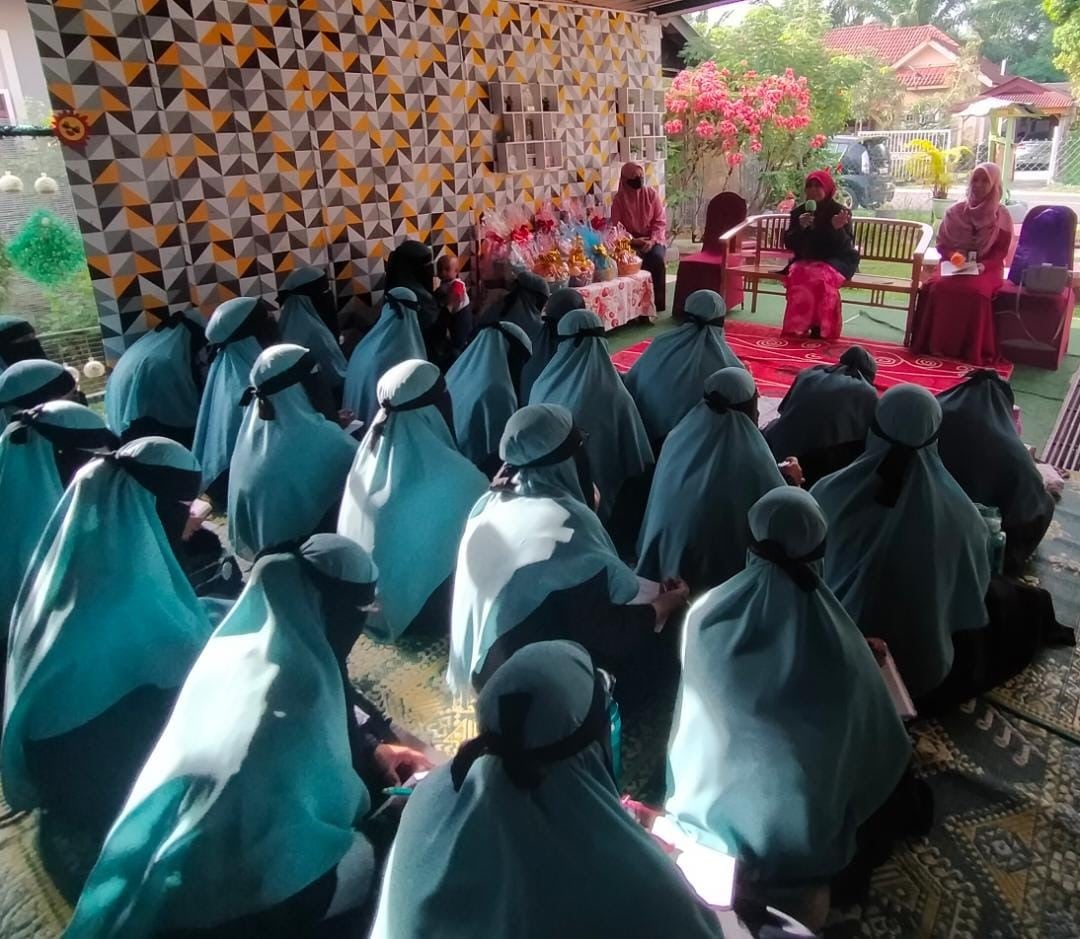 Stairway To Heaven Di Rumah Perlindungan Darul Wardah 3