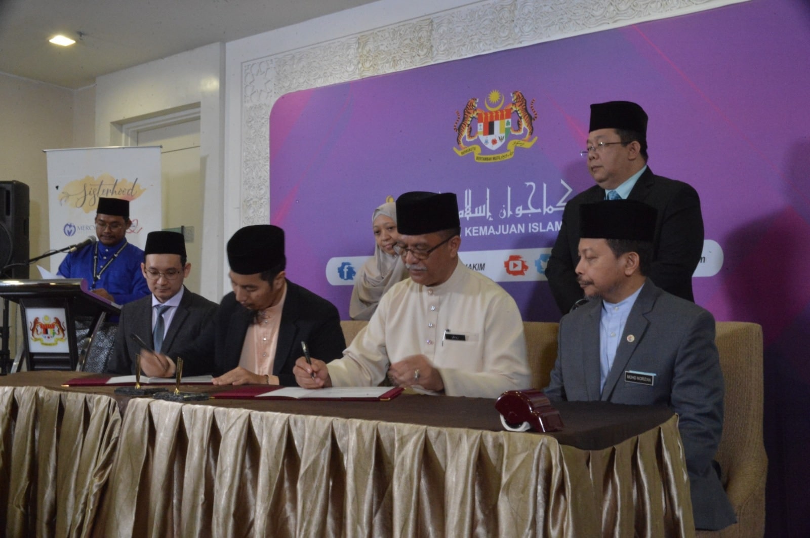 Majlis Menandatangani MoU antara JAKIM dan Mercy Mission Malaysia 5 min