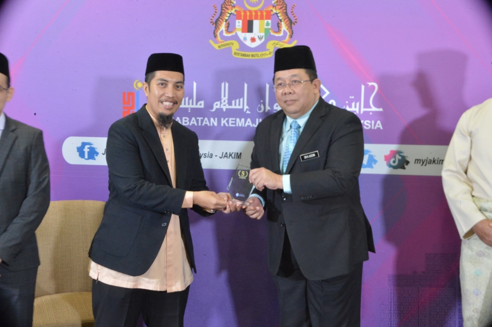 Majlis Menandatangani MoU antara JAKIM dan Mercy Mission Malaysia 8 min