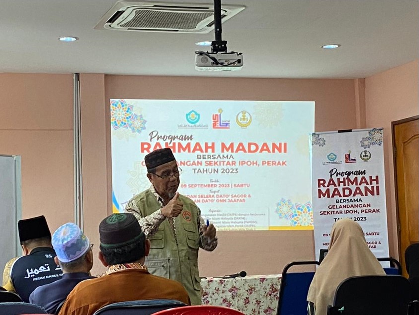 Program Rahmah Madani Menyantuni gelandangan Sekitar Ipoh perak 2023 3