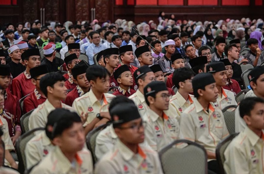 JKIS 2025 Bina Jati Diri Remaja Mekar dengan Nilai Islam MADANI 07