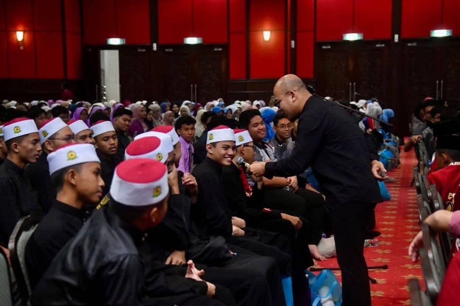 JKIS 2025 Bina Jati Diri Remaja Mekar dengan Nilai Islam MADANI 08