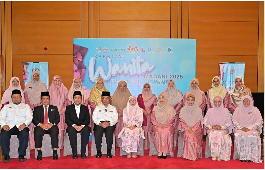 KARNIVAL WANITA MADANI 2025 03