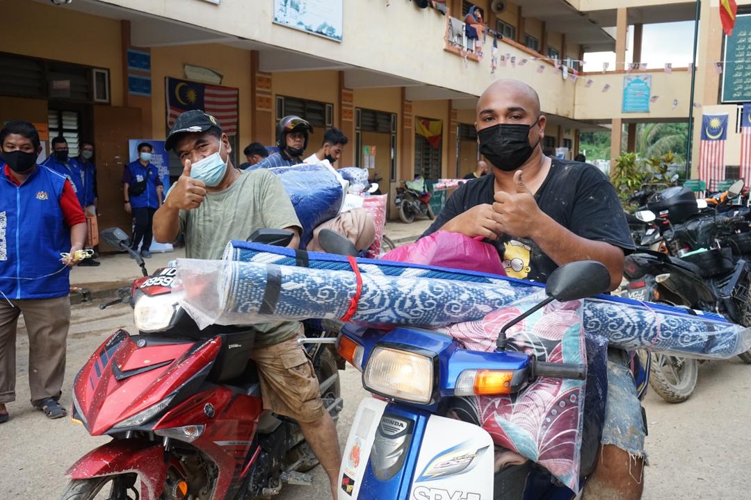 Skuad Musaadah Keluarga Malaysia Santuni Mangsa Banjir di Hulu Langat 1