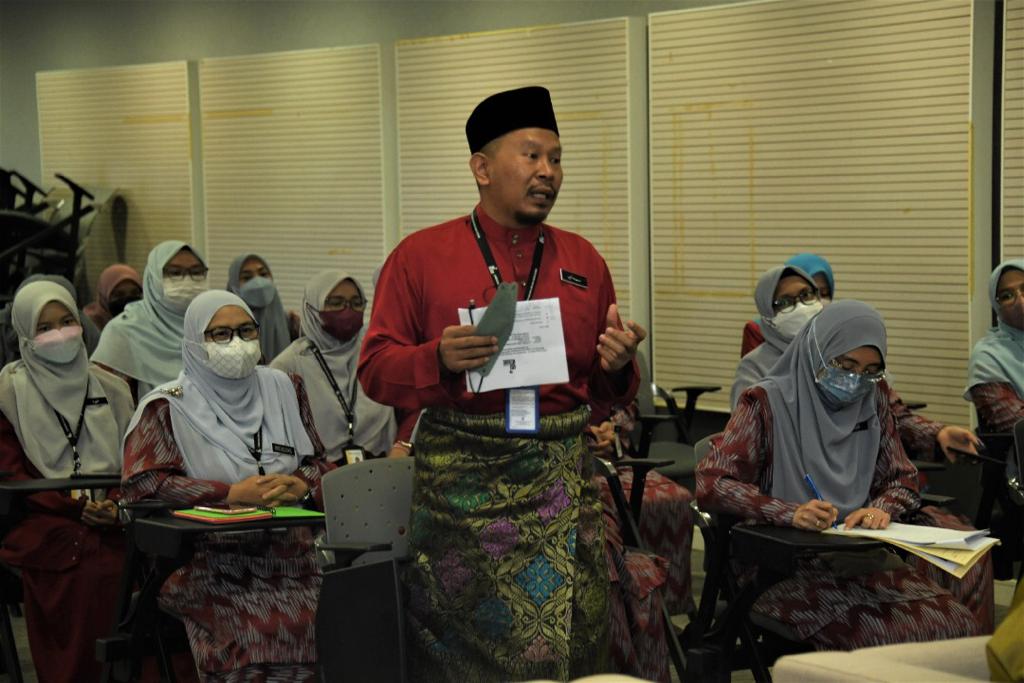Lawatan Kerja YBM Ke Bahagian Pendidikan JAKIM 6
