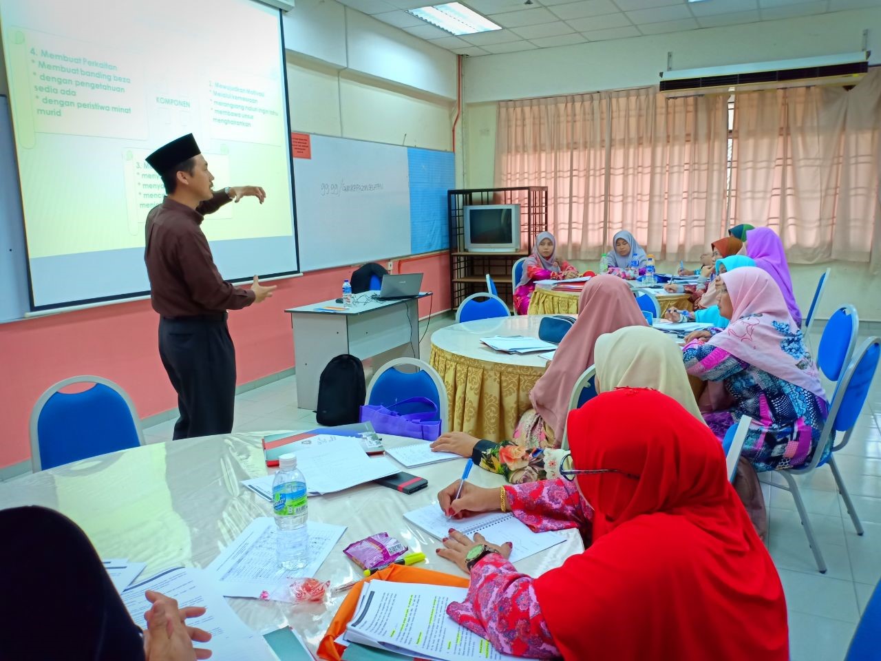 Latihan Profesionalisme Guru KAFA Ke Arah Melahirkan Guru Kompeten 5