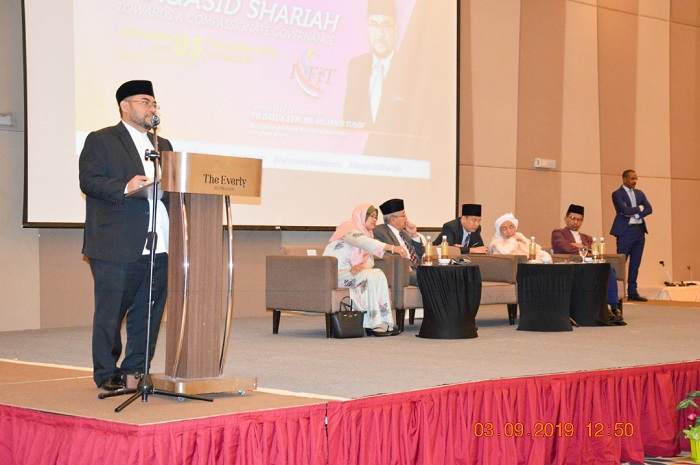 1st International Forum On Islamic Thought 7