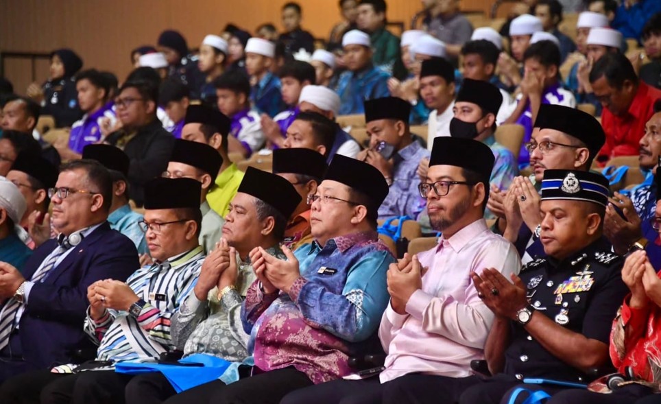 WORLD QURAN SYMPOSIUM 02