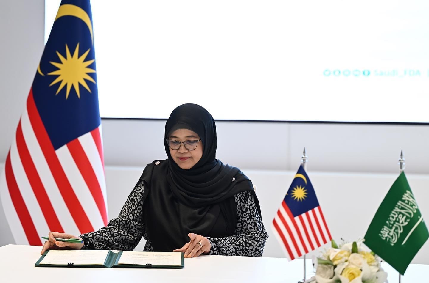 Kenyataan Media Memorandum Kerjasama Antara Kerajaan Malaysia Dengan Kerajaan Arab Saudi Mengenai Pengiktirafan Bersama Pensjilan Halal Bagi Produk Tempatan 3